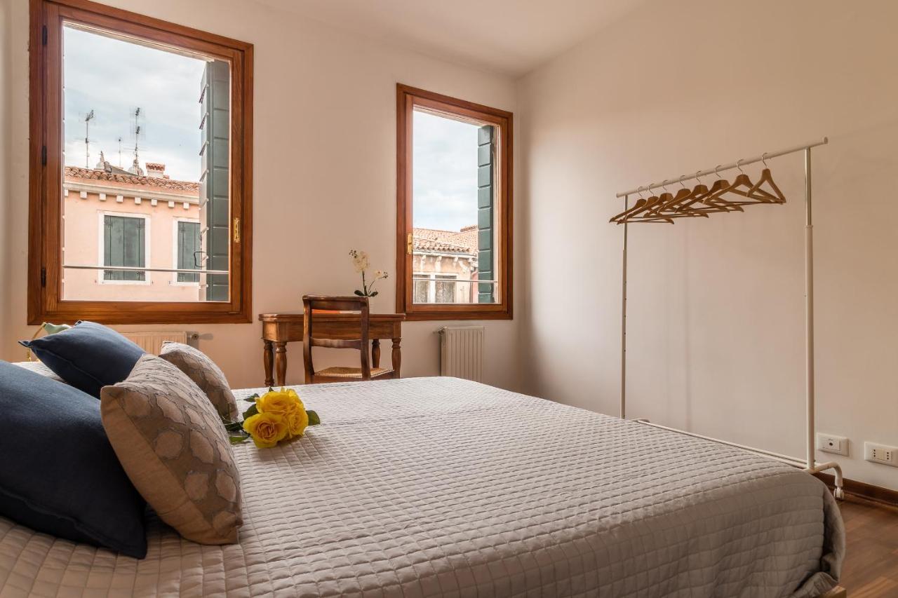 Apartment Spirito Santo Canal View By Lionhost Venedig