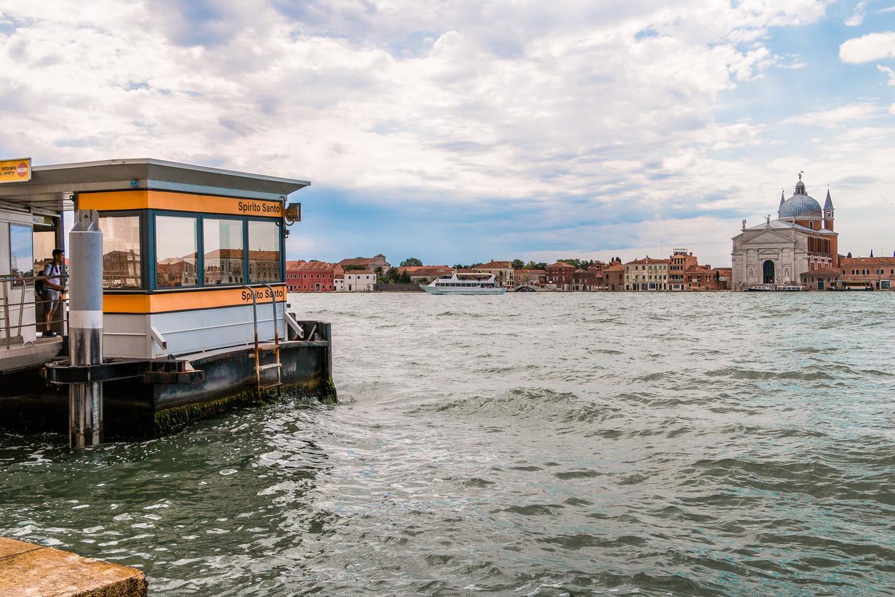 Spirito Santo Canal View By Lionhost Venice